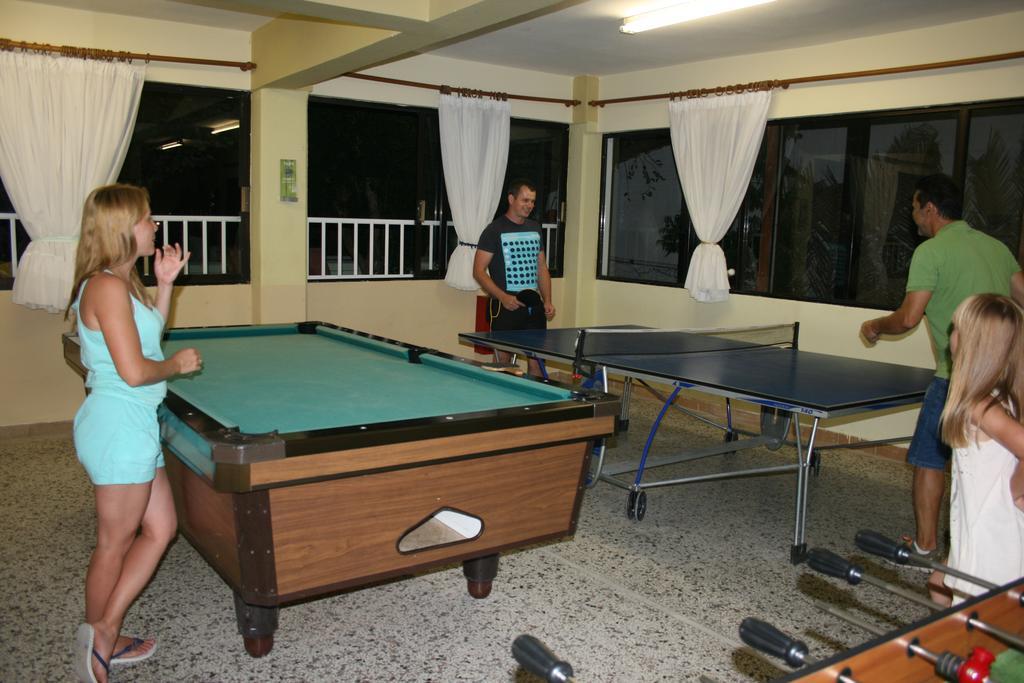 Dionisos Palms Apartments Paralia Dionysiou Ngoại thất bức ảnh