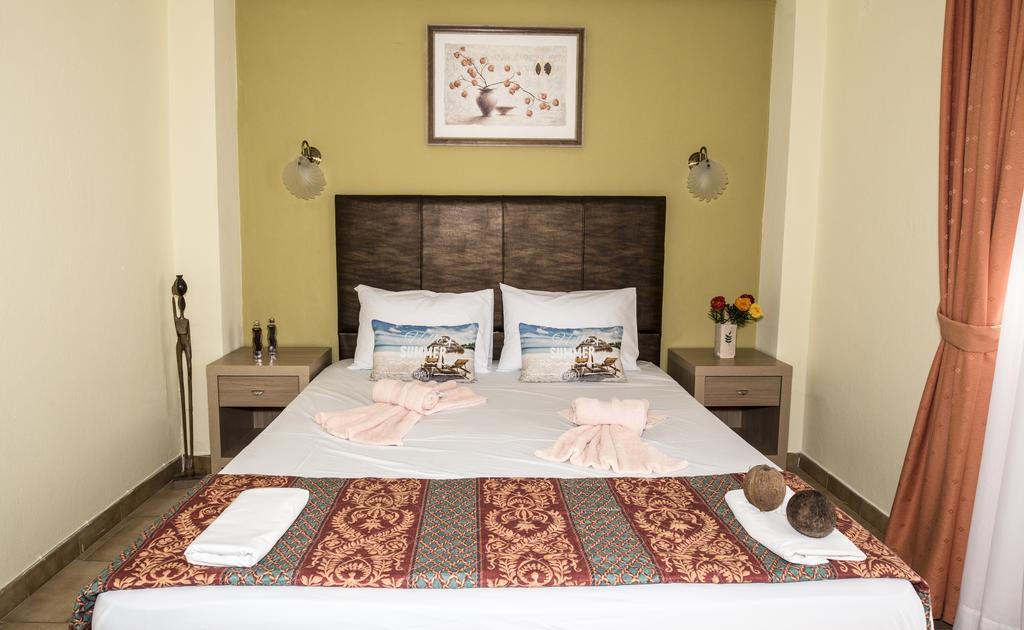 Dionisos Palms Apartments Paralia Dionysiou Ngoại thất bức ảnh